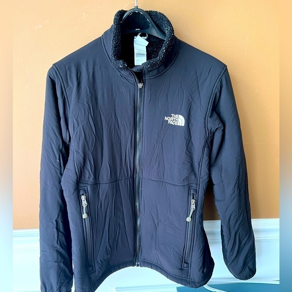The North Face Women’s Black Fleece Jacket Size Large